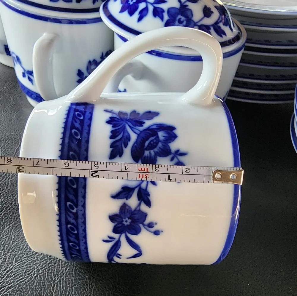 Williams Sonoma Plates Bowls Cups Mugs Flow Blue White 27pc